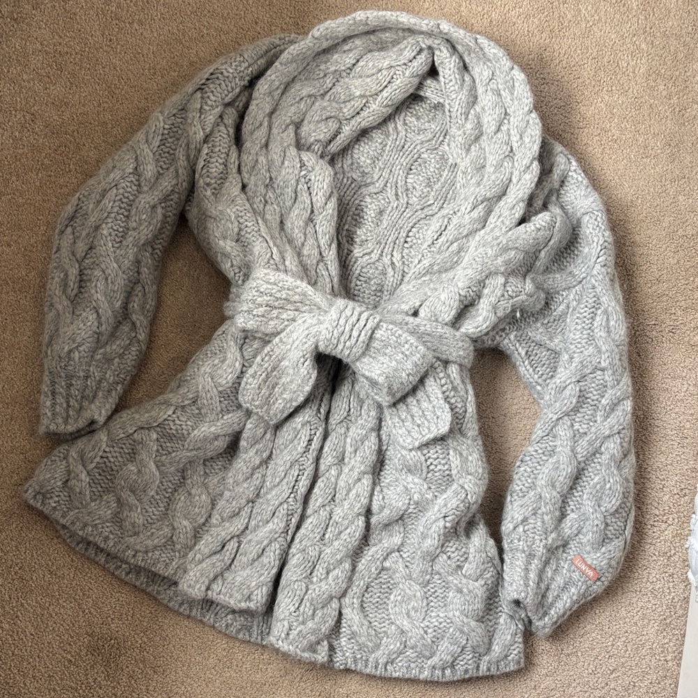 Lunya Cutesy Gray Cable Knit Cardigan